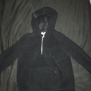 cropped black soft hoodie